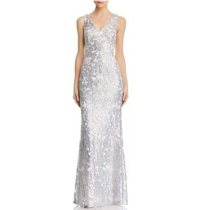 Eliza J Silver Sequined Lace Gown Sleeveless V-Neck Mermaid Size 4